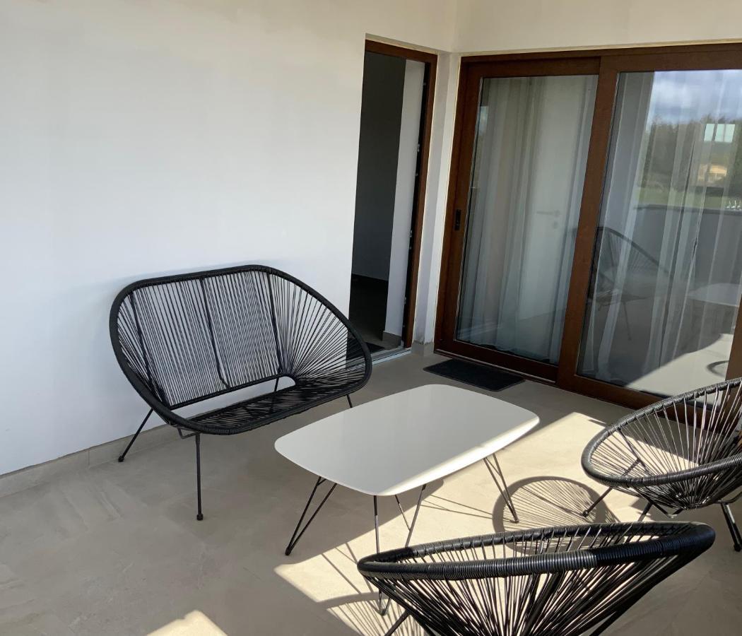 Villa Fluggi Near Labin Santalezi Екстер'єр фото