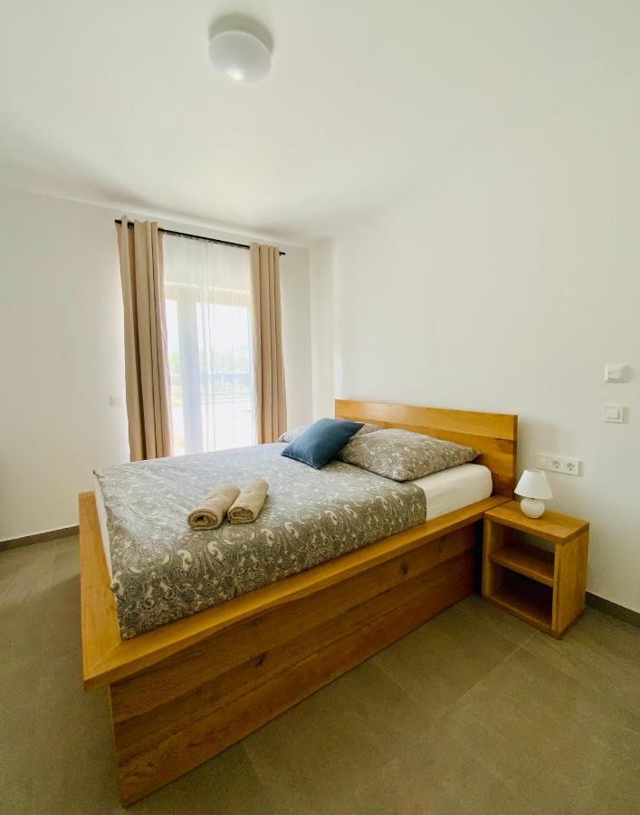 Villa Fluggi Near Labin Santalezi Екстер'єр фото